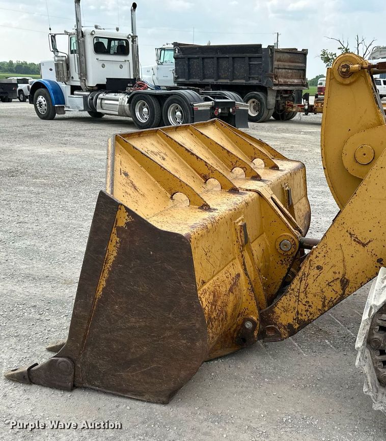 image for item DS6309 1993 Caterpillar 953B  track loader