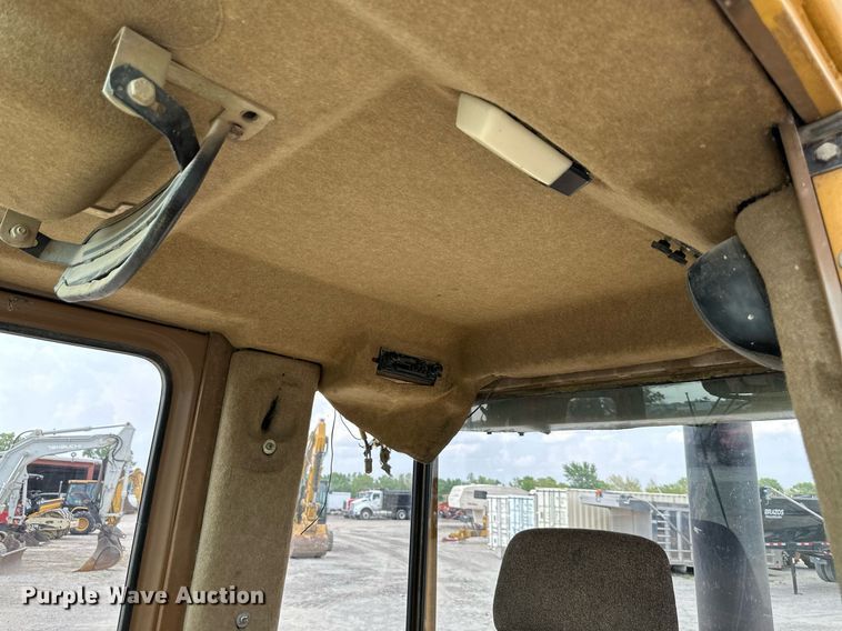 image for item DS6309 1993 Caterpillar 953B  track loader