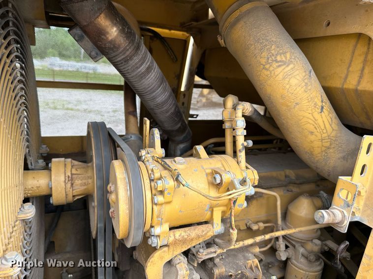 image for item DS6309 1993 Caterpillar 953B  track loader