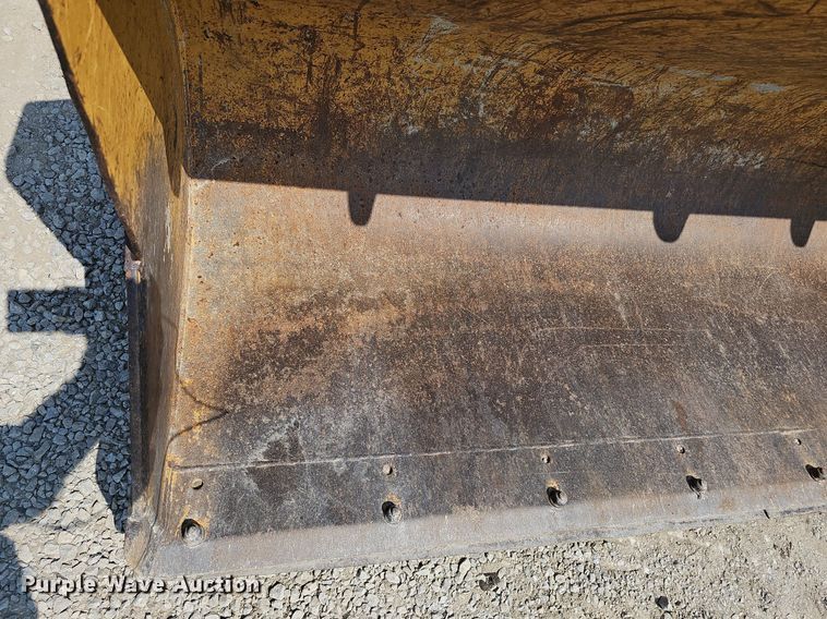 image for item DS6310 2003 Caterpillar 420D  backhoe