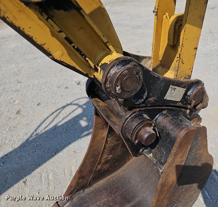 image for item DS6310 2003 Caterpillar 420D  backhoe