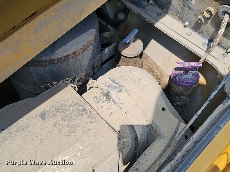 image for item DS6310 2003 Caterpillar 420D  backhoe