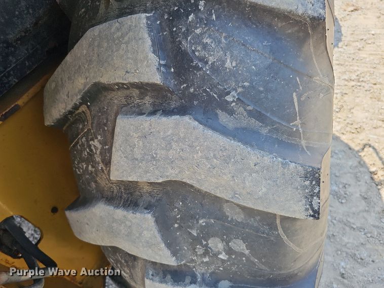 image for item DS6310 2003 Caterpillar 420D  backhoe