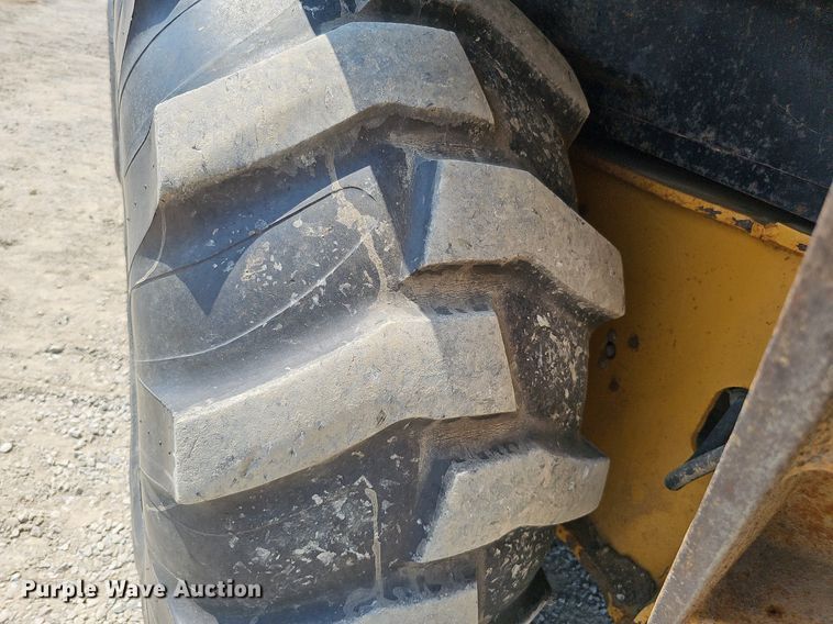 image for item DS6310 2003 Caterpillar 420D  backhoe