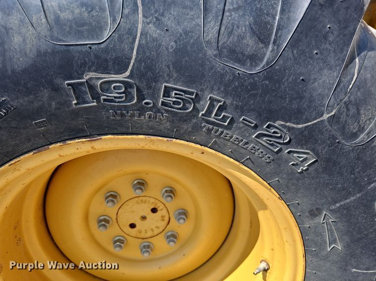 image for item DS6310 2003 Caterpillar 420D  backhoe