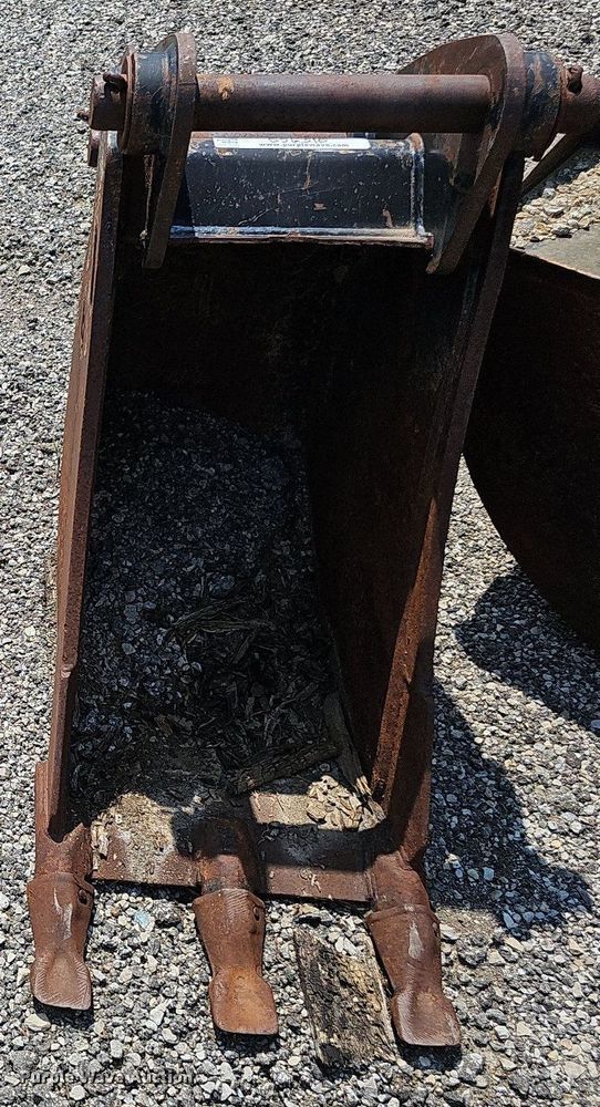 image for item DS6310 2003 Caterpillar 420D  backhoe