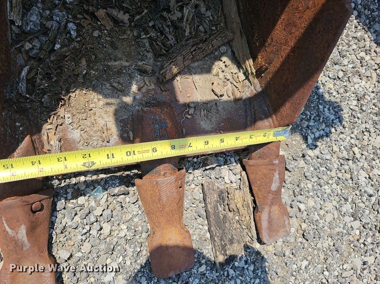 image for item DS6310 2003 Caterpillar 420D  backhoe