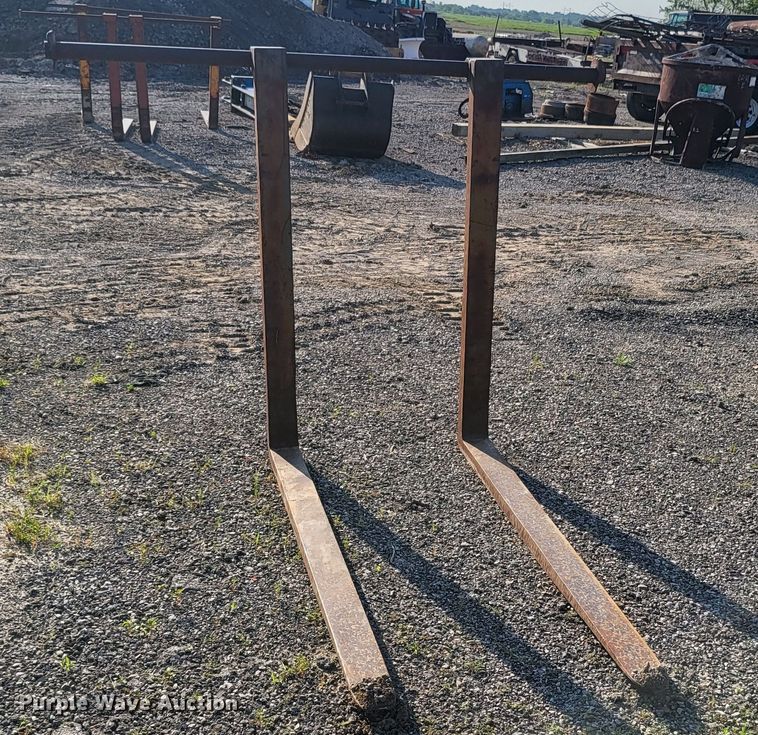 image for item DS6310 2003 Caterpillar 420D  backhoe