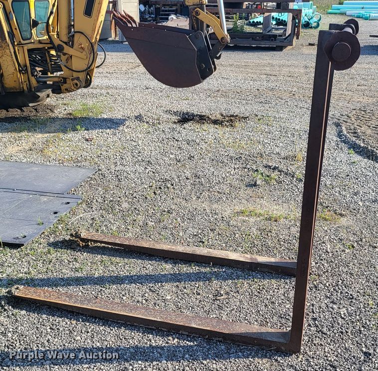 image for item DS6310 2003 Caterpillar 420D  backhoe