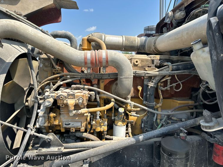 image for item DS6323 1994 Kenworth W900  semi truck