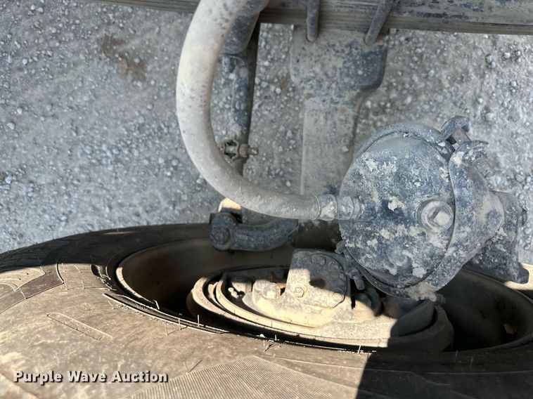 image for item DS6323 1994 Kenworth W900  semi truck