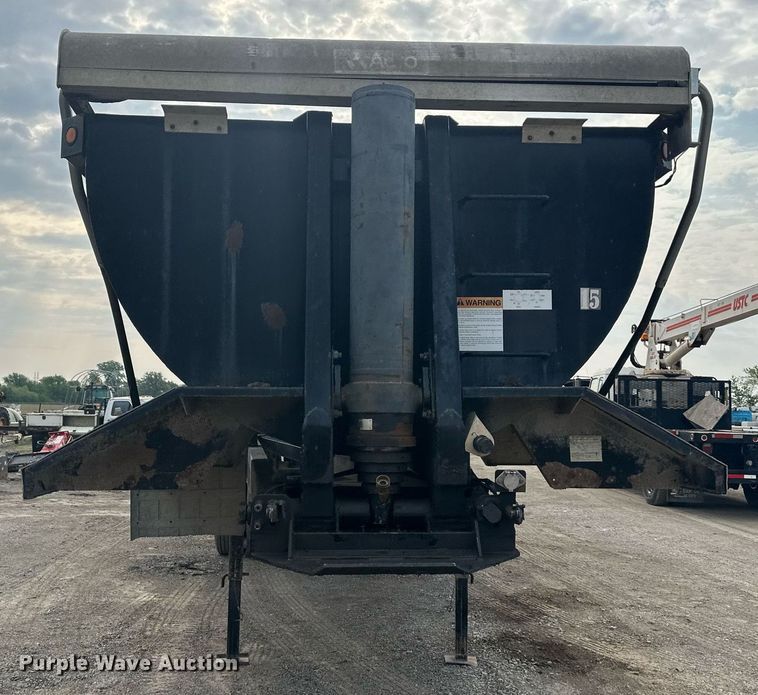 image for item DS6326 1999 Clement  end dump trailer
