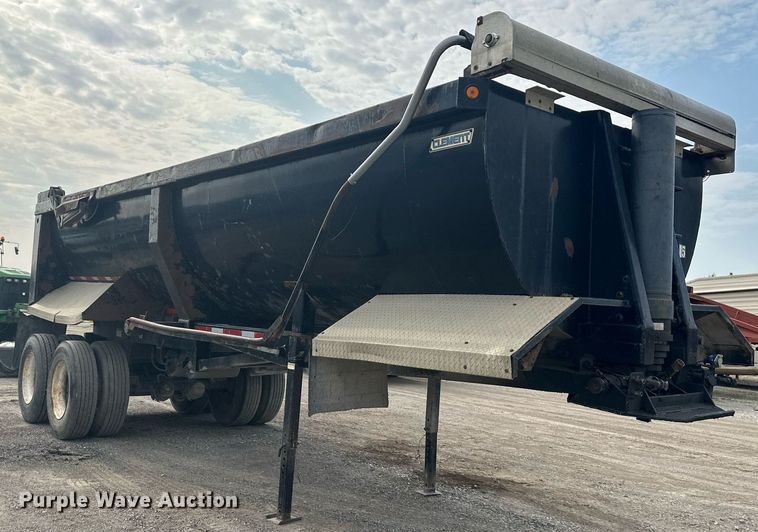 image for item DS6326 1999 Clement  end dump trailer
