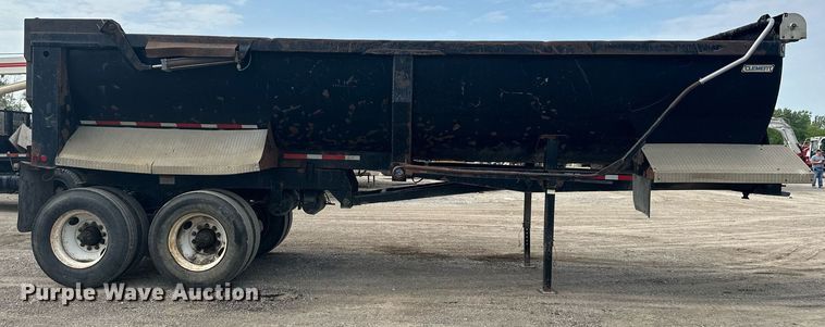 image for item DS6326 1999 Clement  end dump trailer