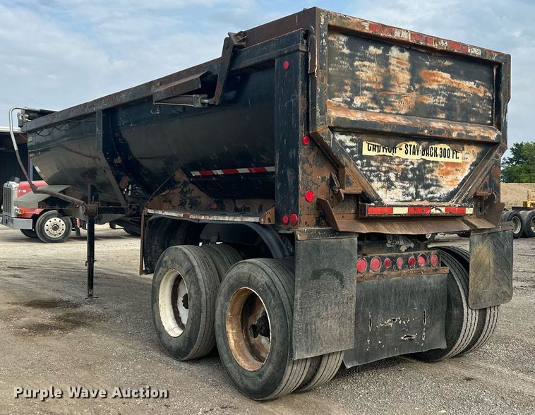 image for item DS6326 1999 Clement  end dump trailer