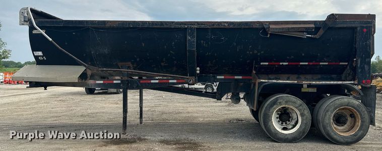 image for item DS6326 1999 Clement  end dump trailer