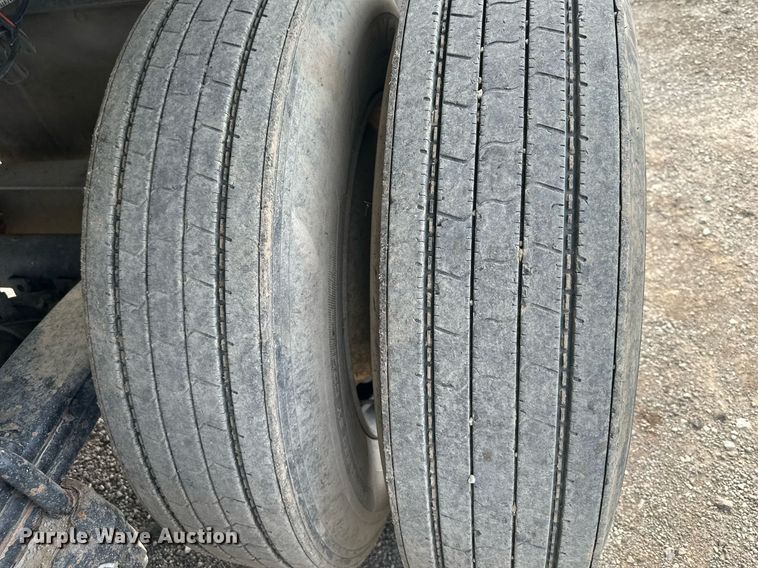 image for item DS6326 1999 Clement  end dump trailer