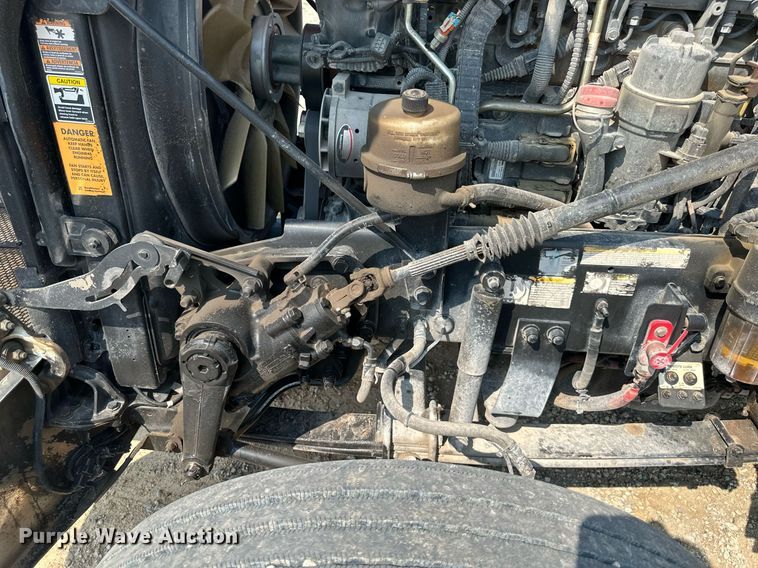 image for item DS6327 2015 Peterbilt 389  semi truck