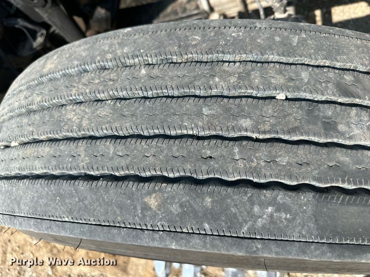 image for item DS6327 2015 Peterbilt 389  semi truck