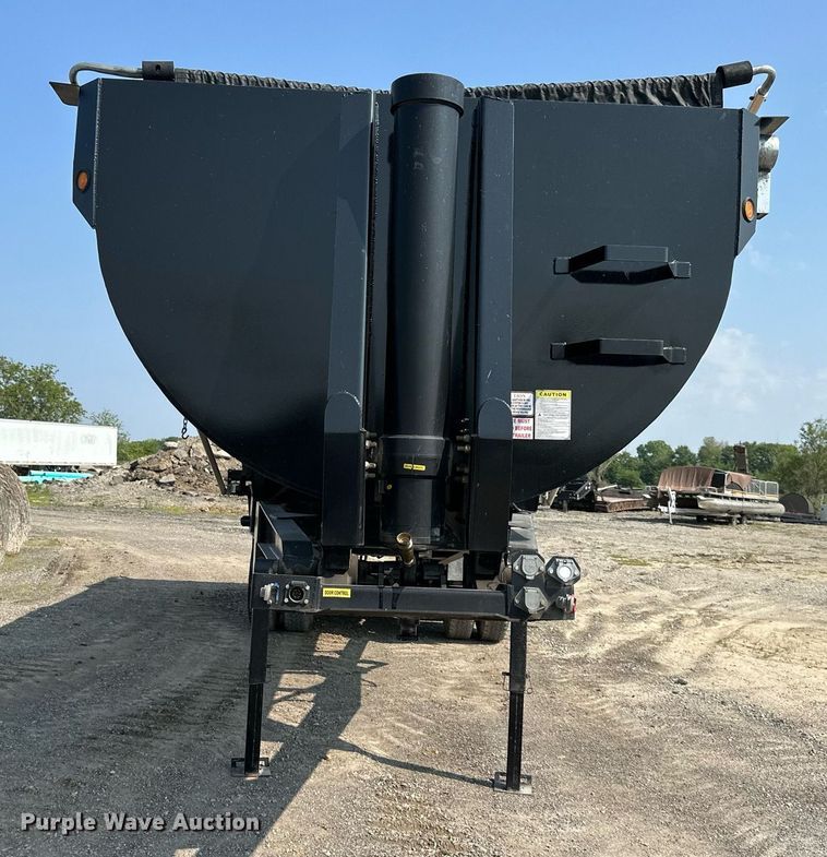image for item DS6328 2019 Brazos BRAZ280F  end dump trailer