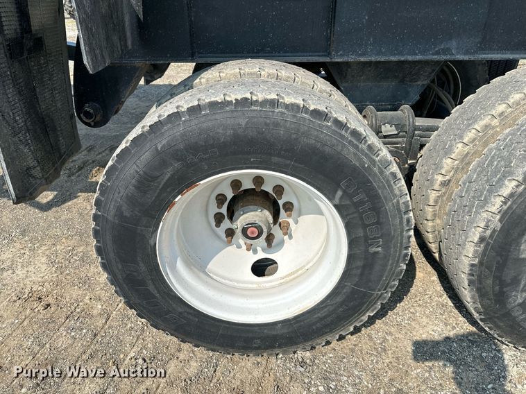 image for item DS6328 2019 Brazos BRAZ280F  end dump trailer