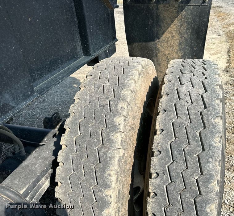 image for item DS6328 2019 Brazos BRAZ280F  end dump trailer