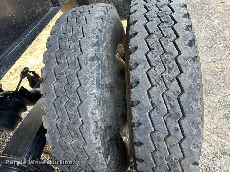 image for item DS6328 2019 Brazos BRAZ280F  end dump trailer