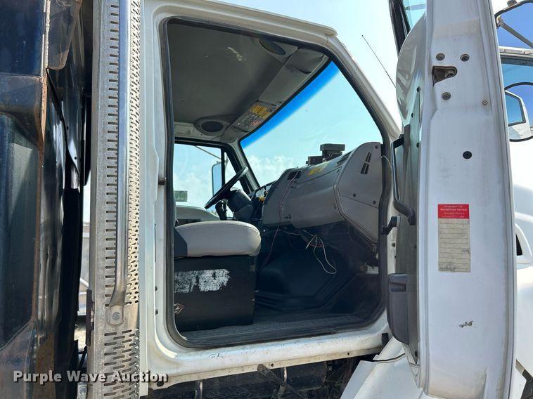 image for item DS6329 2000 Sterling L-Line  dump truck