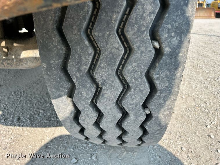 image for item DS6329 2000 Sterling L-Line  dump truck