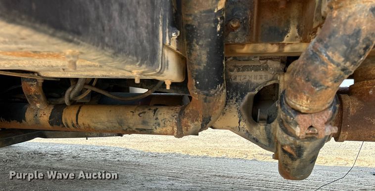 image for item DS6330 2001 International 8100  water truck