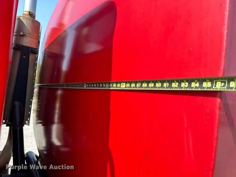 image for item DS6330 2001 International 8100  water truck