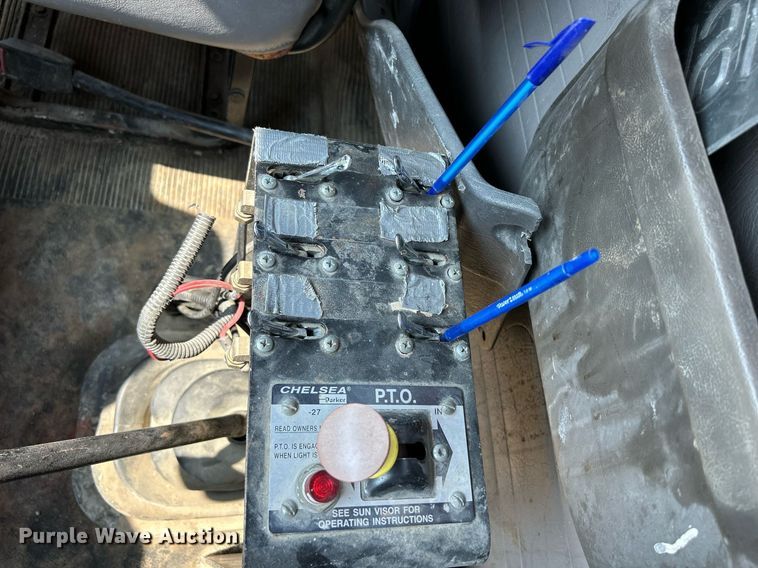 image for item DS6330 2001 International 8100  water truck