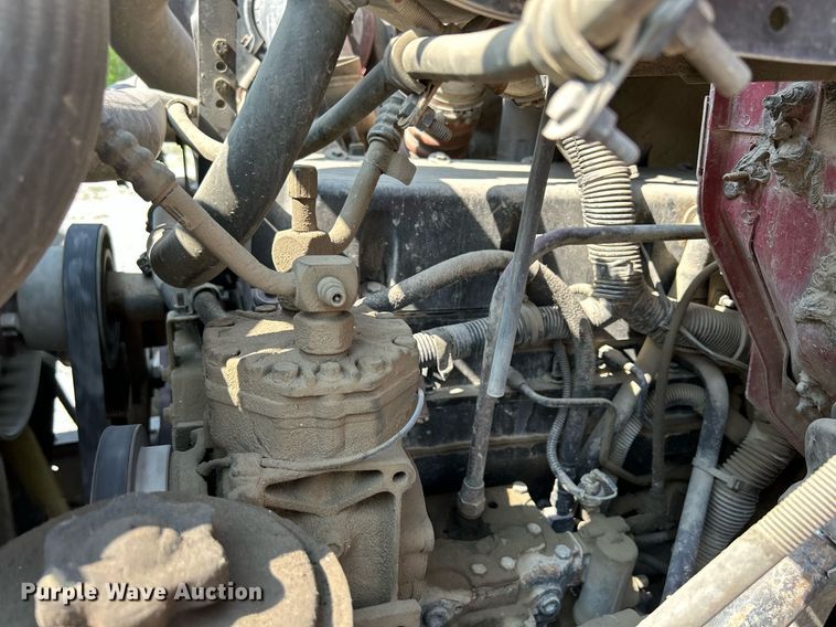 image for item DS6330 2001 International 8100  water truck