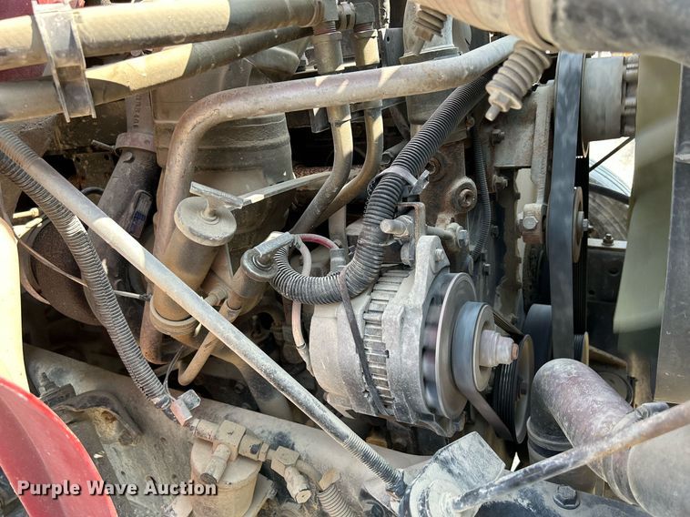 image for item DS6330 2001 International 8100  water truck