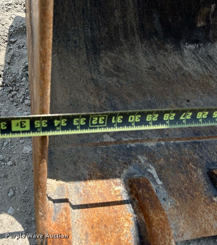 image for item DS6331 2020 Takeuchi TB290  mini excavator