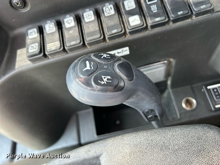 image for item DS6331 2020 Takeuchi TB290  mini excavator