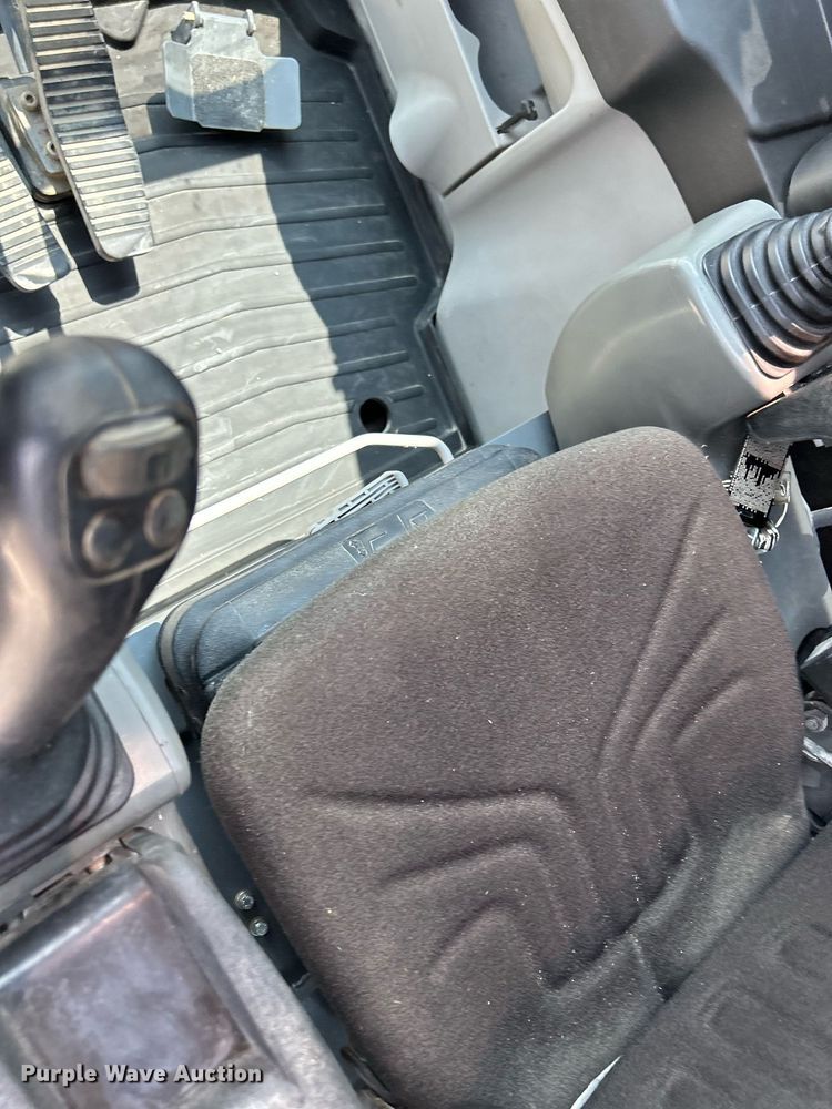 image for item DS6331 2020 Takeuchi TB290  mini excavator