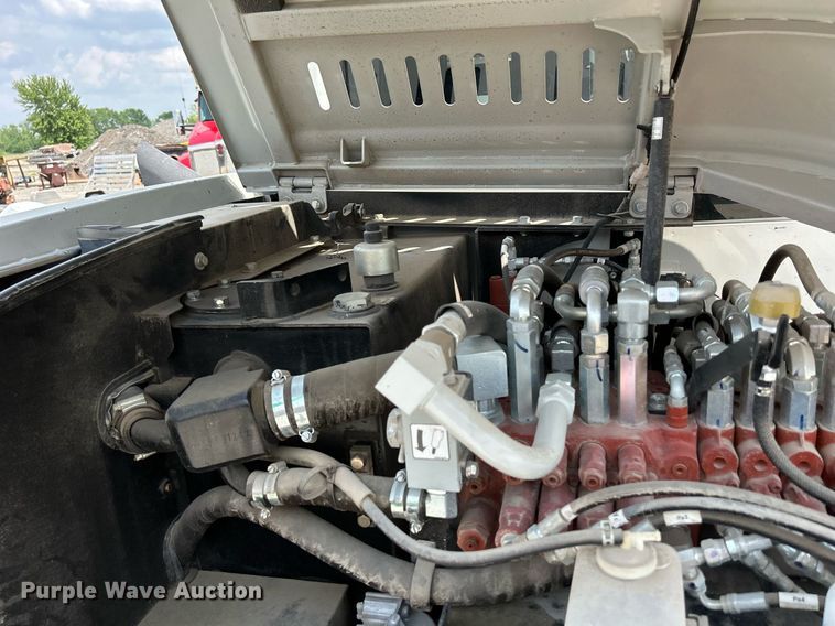 image for item DS6331 2020 Takeuchi TB290  mini excavator