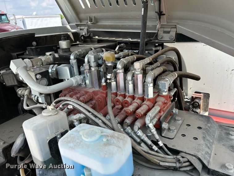 image for item DS6331 2020 Takeuchi TB290  mini excavator