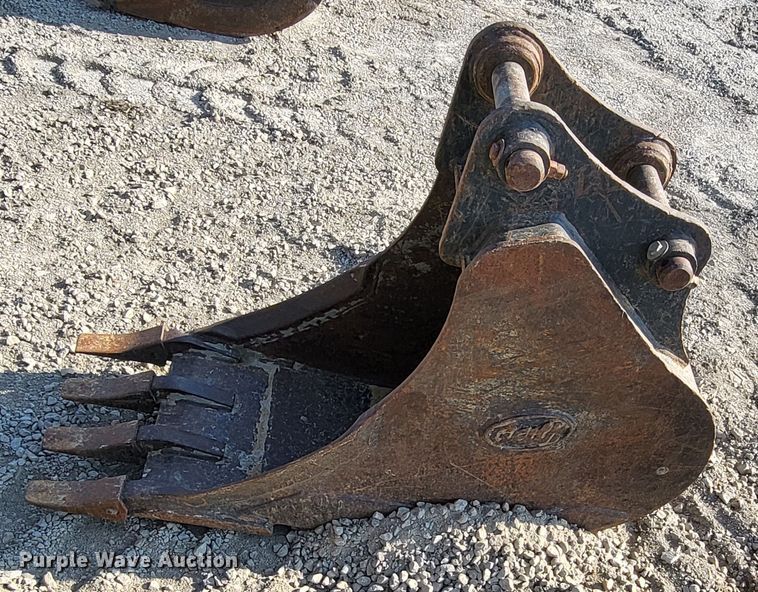 image for item DS6331 2020 Takeuchi TB290  mini excavator