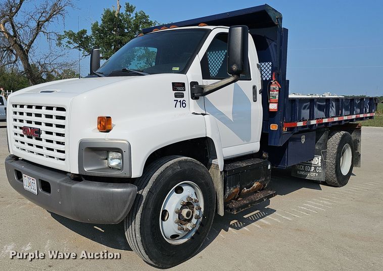image for item DS6333 2006 GMC C7500  dump flatbed truck