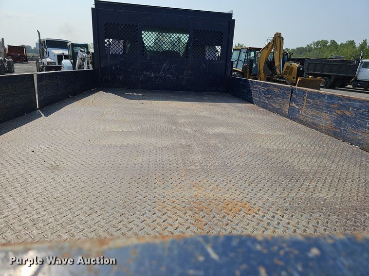 image for item DS6333 2006 GMC C7500  dump flatbed truck