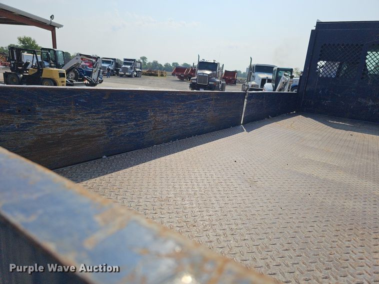 image for item DS6333 2006 GMC C7500  dump flatbed truck