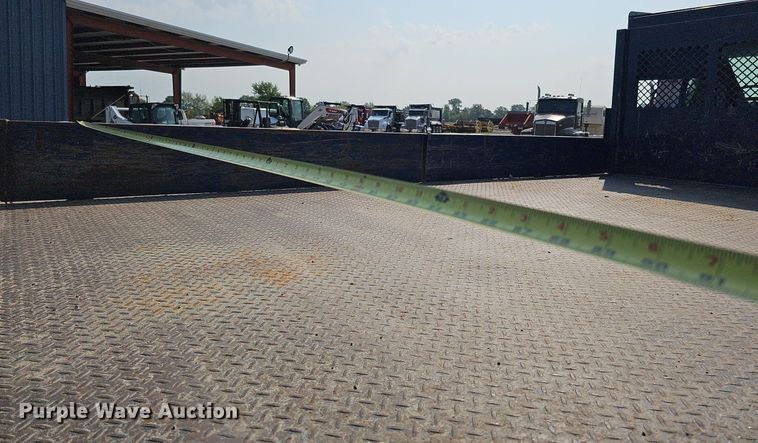 image for item DS6333 2006 GMC C7500  dump flatbed truck