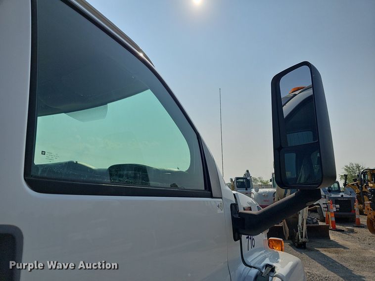 image for item DS6333 2006 GMC C7500  dump flatbed truck