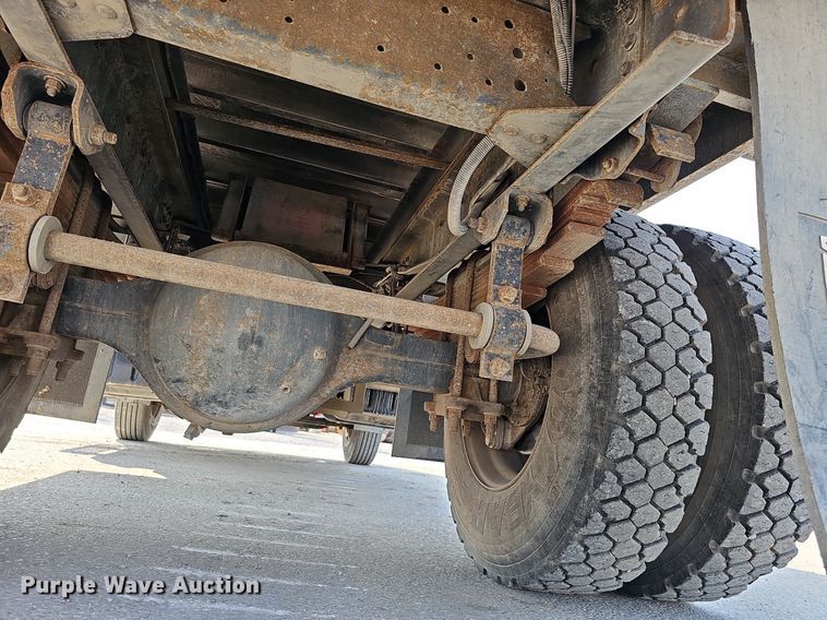 image for item DS6333 2006 GMC C7500  dump flatbed truck