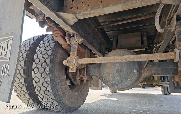 image for item DS6333 2006 GMC C7500  dump flatbed truck