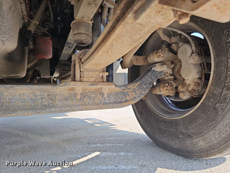 image for item DS6333 2006 GMC C7500  dump flatbed truck