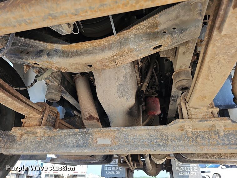 image for item DS6333 2006 GMC C7500  dump flatbed truck