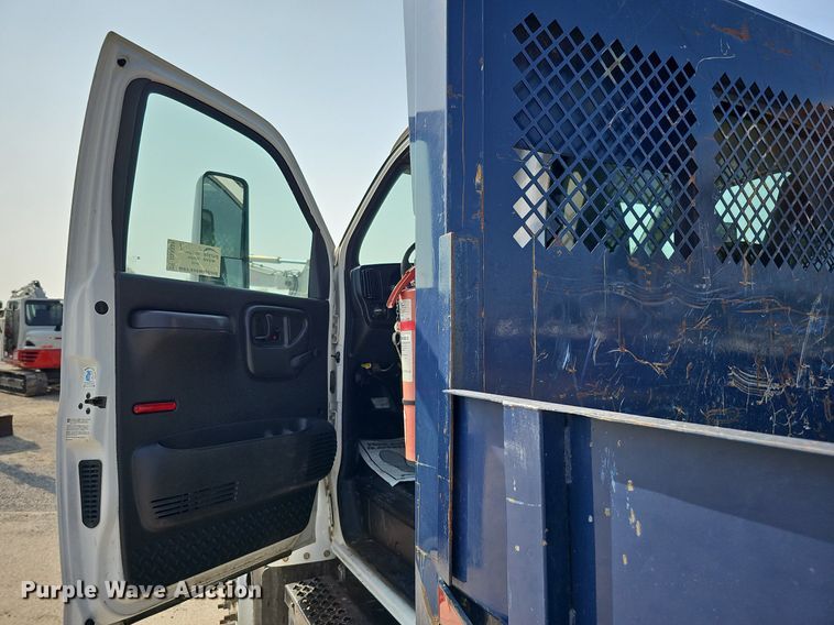 image for item DS6333 2006 GMC C7500  dump flatbed truck